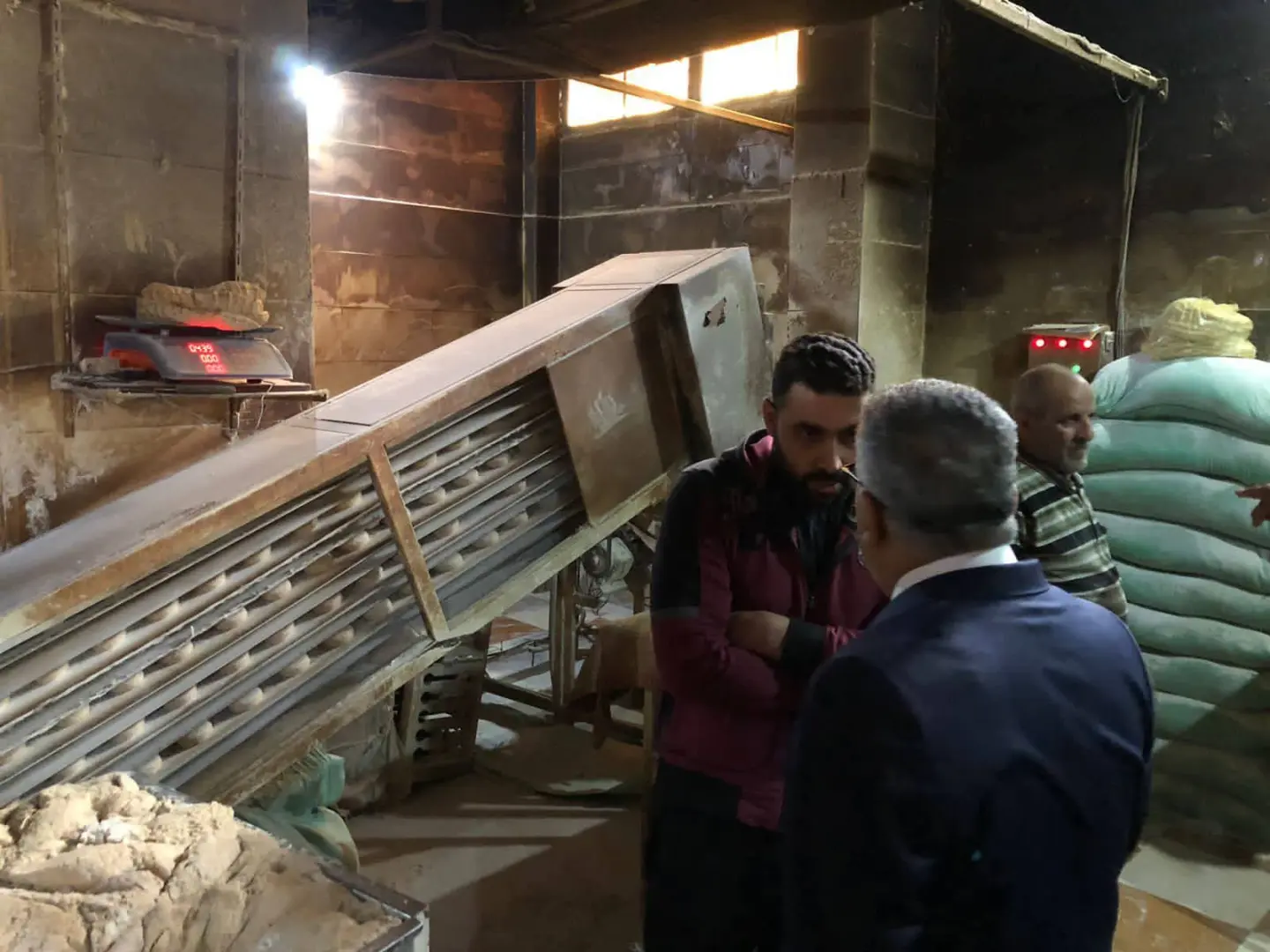 محافظ الدقهلية يتفقد المخابز بقرى مركز طلخا ويؤكد: لا تهاون في وزن وجودة رغيف الخبز - fb img 1773054912292
