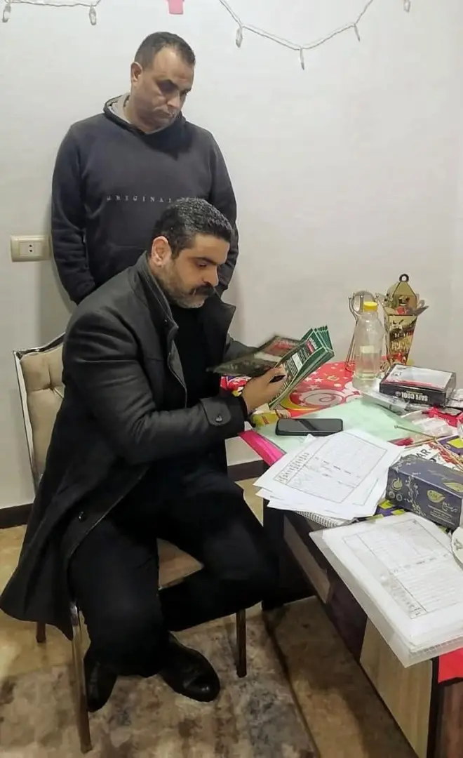 ضبط معلمة تدير مركزاً طبياً وتنتحل صفة طبيب علاج طبيعي في المنوفية - fb img 1773747319794