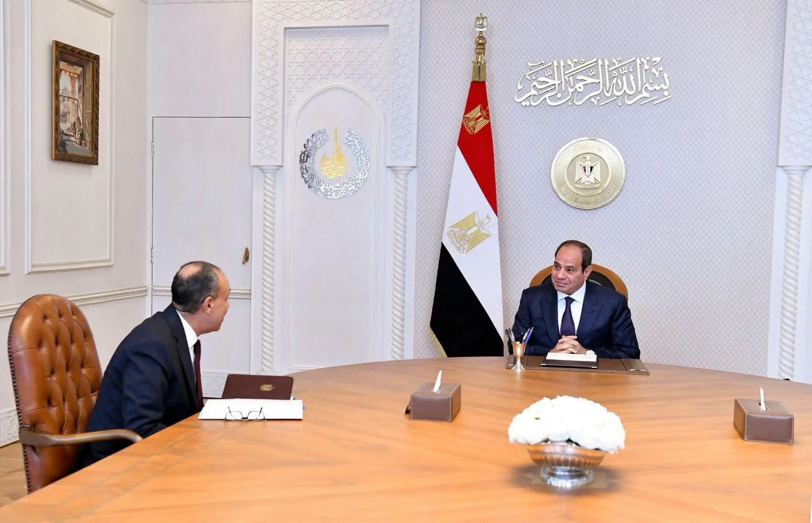 الرئيس السيسي يتابع نتائج جولة وزير الخارجية العربية ويؤكد تضامن مصر مع الدول الشقيقة