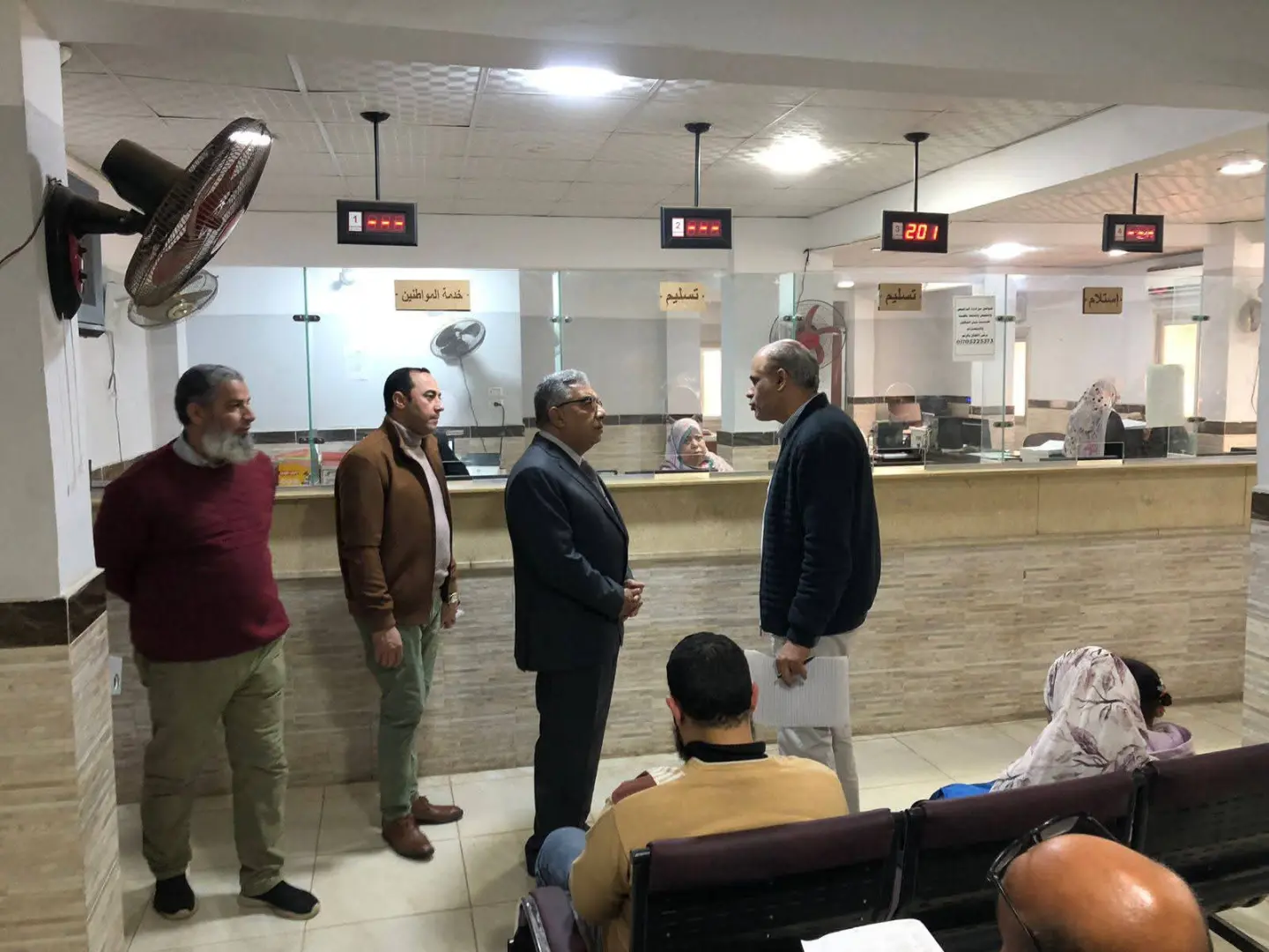 محافظ الدقهلية يتفقد المركز التكنولوجي بمدينة نبروه ويوجه بسرعة الانتهاء من ملفات التصالح ورخص البناء - fb img 1773833256111