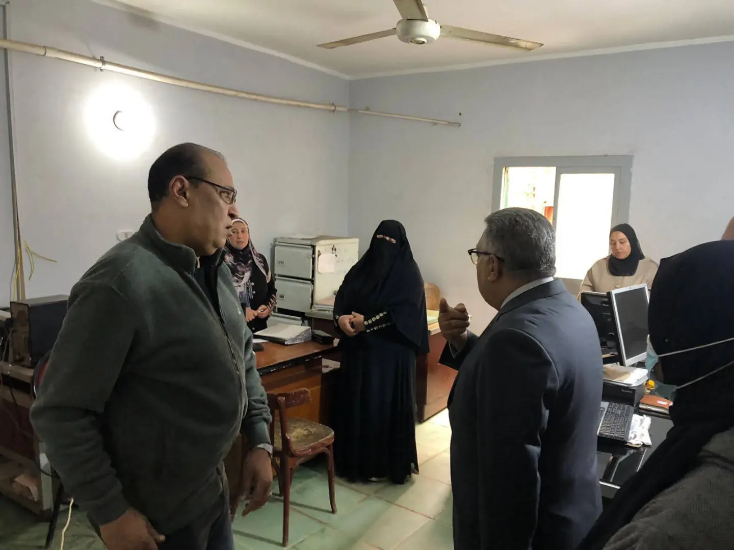 محافظ الدقهلية يتفقد المركز التكنولوجي بمدينة نبروه ويوجه بسرعة الانتهاء من ملفات التصالح ورخص البناء - fb img 1773833259517
