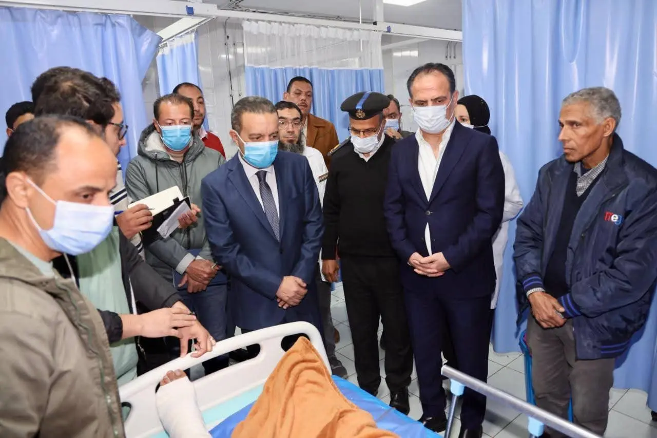 محافظ المنوفية يزور مصابى حادث السادات ويوجه بالمتابعة اللحظية وتسخير كافة الإمكانيات الطبية - fb img 1775113856000