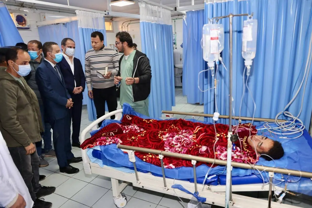 محافظ المنوفية يزور مصابى حادث السادات ويوجه بالمتابعة اللحظية وتسخير كافة الإمكانيات الطبية - fb img 1775113861829