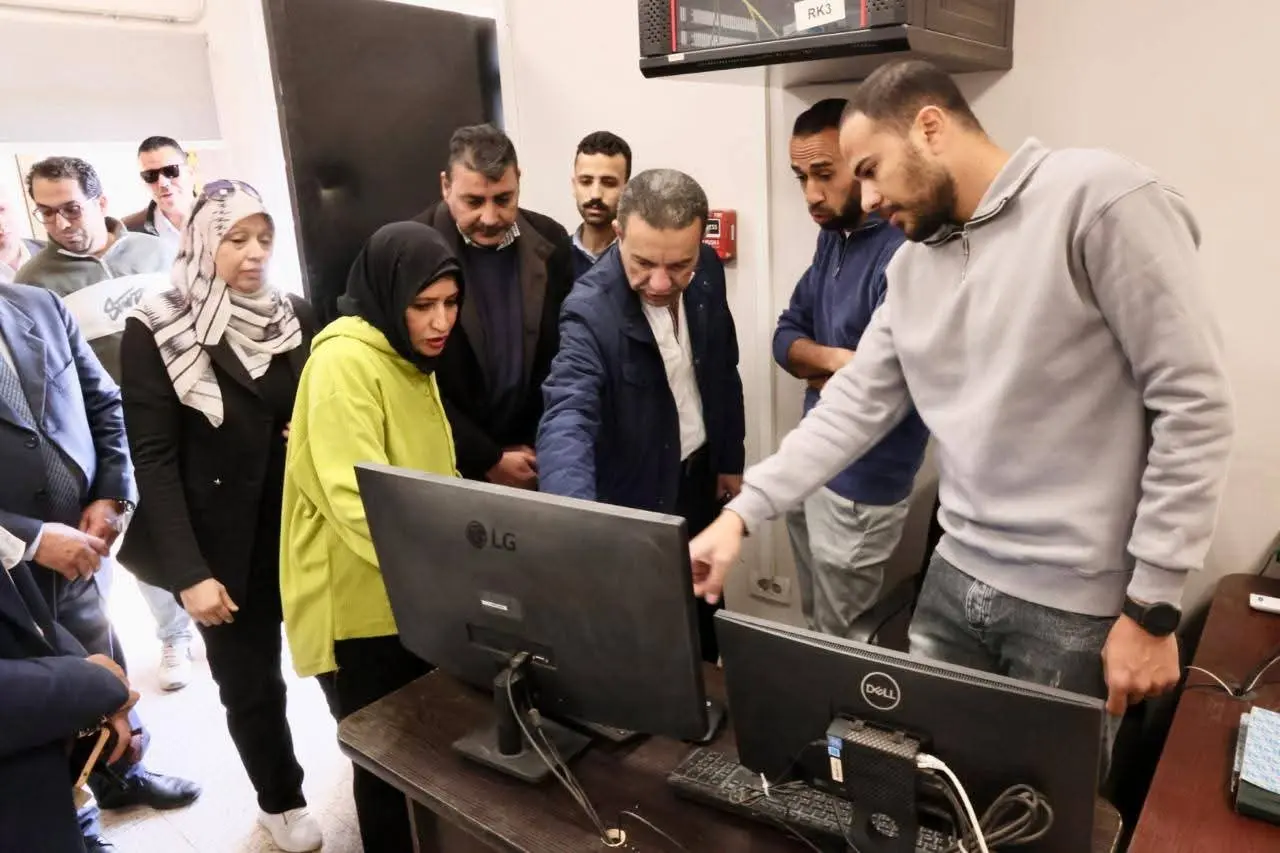 محافظ المنوفية يتفقد صوامع قويسنا  للوقوف على جاهزيتها إستعداداً   لموسم حصاد القمح - fb img 1775374225182