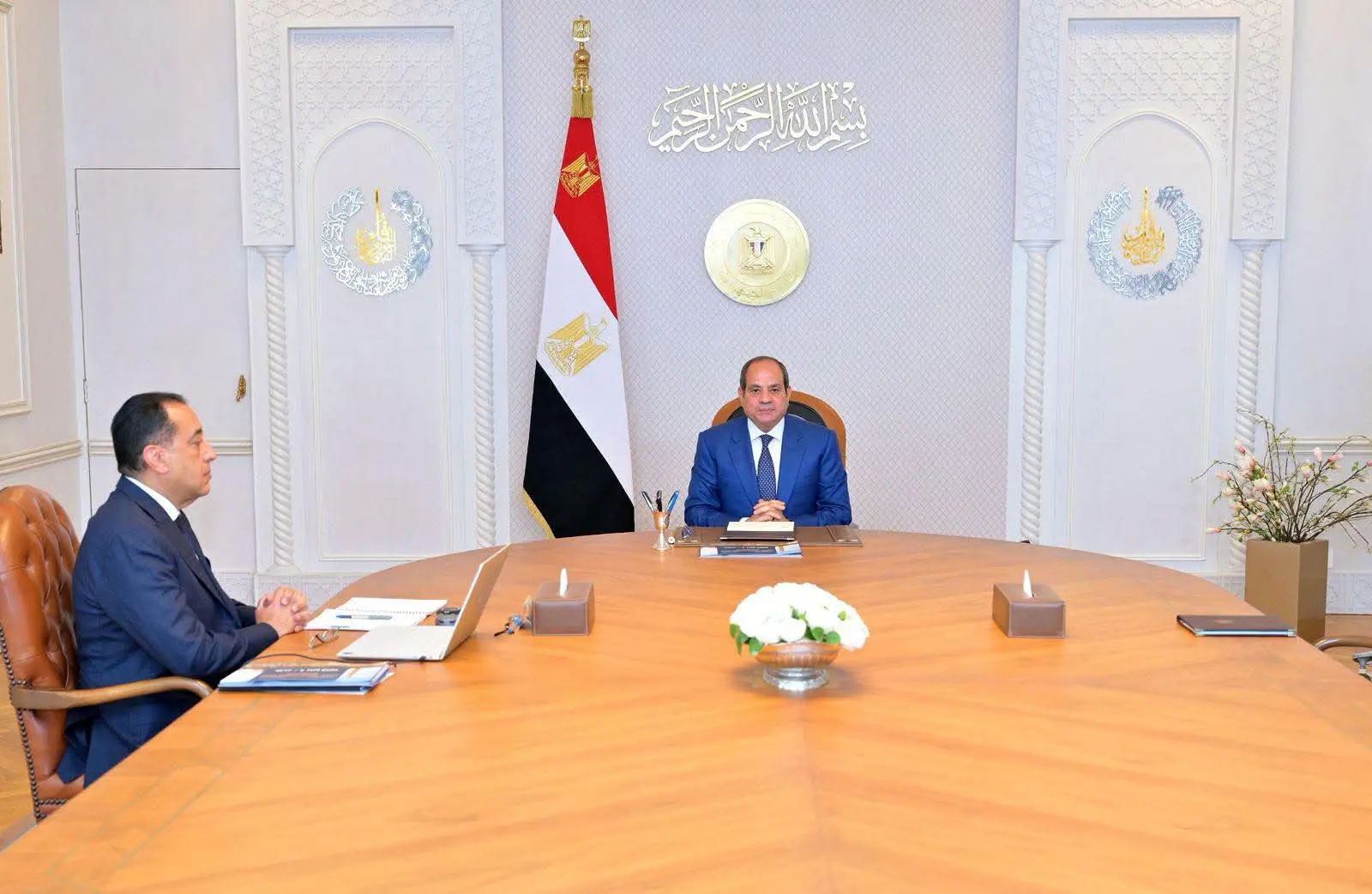 الرئيس السيسي يتابع مع رئيس الوزراء ملفات الاقتصاد والحماية الاجتماعية