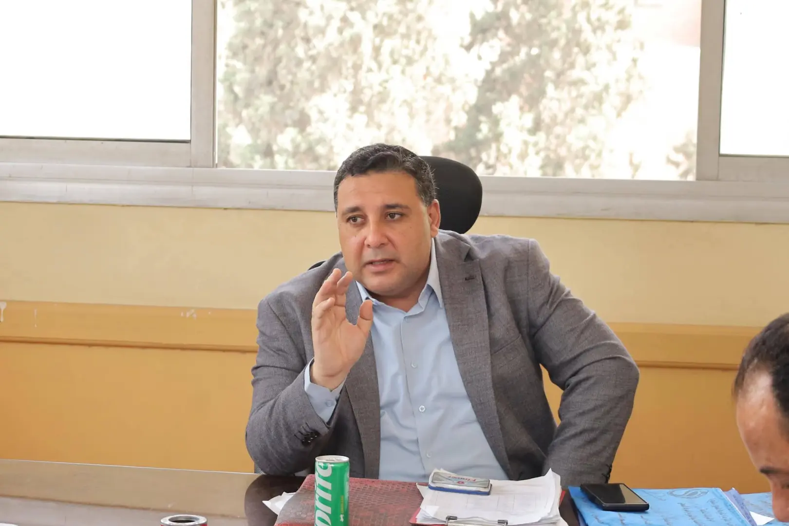 رئيس مياه البحيرة يوجه بإنشاء مركز لخدمة العملاء  بفرع  الشركة بالدلنجات