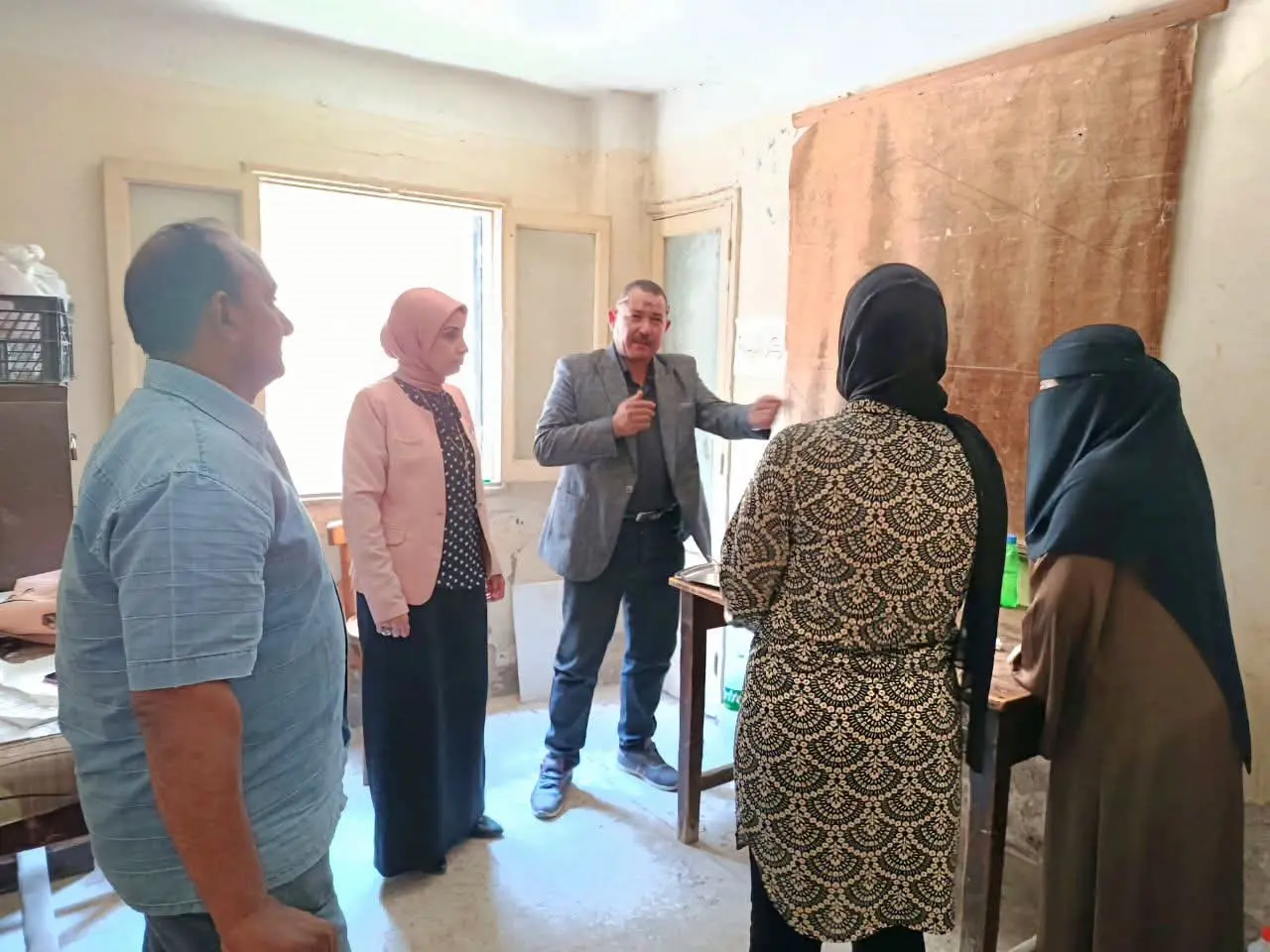 صحة البحيرة تتابع أعمال مكافحة القواقع وتطهير المجاري للحد من انتشار البلهارسيا