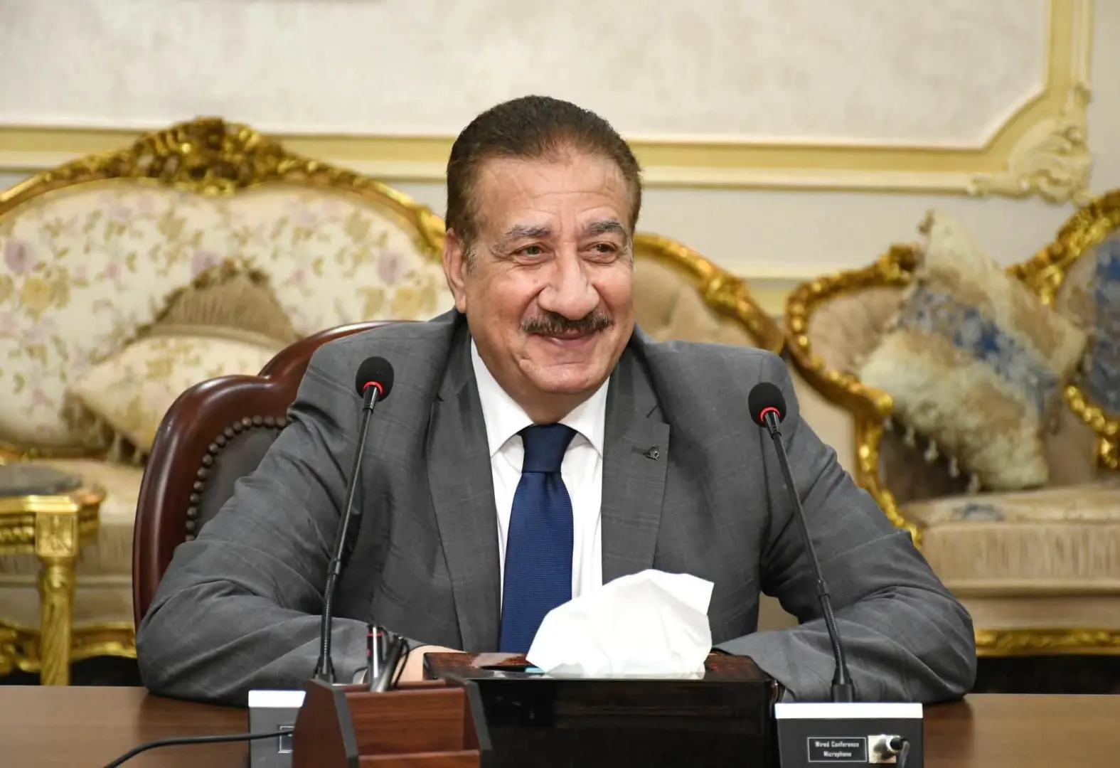 بعد رصد مخالفات صحية.. إغلاق أحد المطاعم الكبرى في بورسعيد