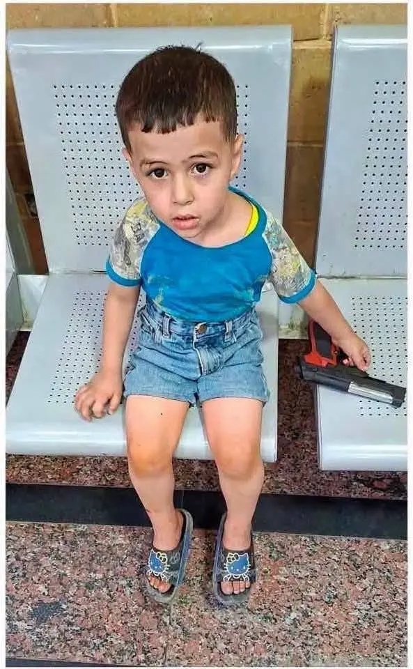 "هجيب حاجة وأجيلك يا يونس".. قصة طفل انتظر عمه فلم يعد