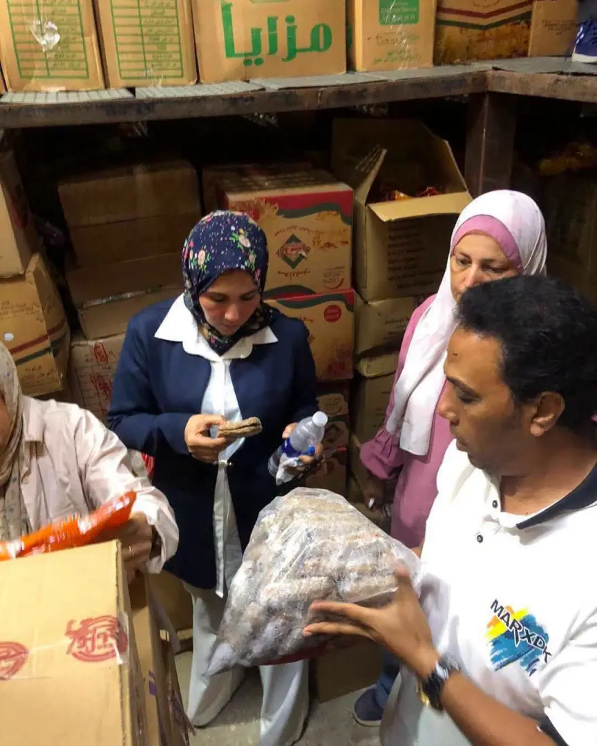 ضبط 400 كيلو برجر وكفتة وبانيه فاسدة في حملة بيطرية بالسنبلاوين