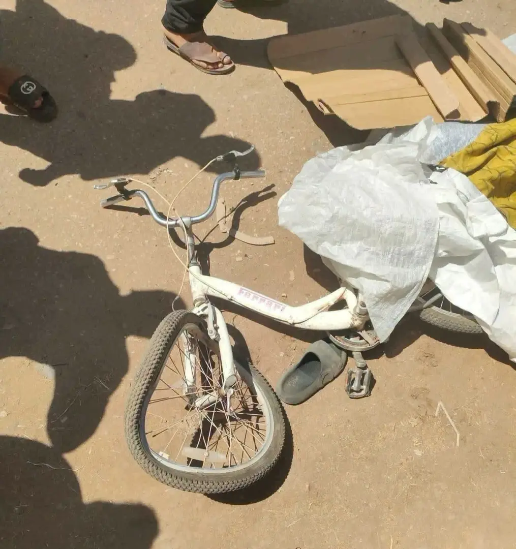 بين عجلات الجرار ودراجته.. مصرع طفل 12 عامًا في حادث مأساوي بميت غمر