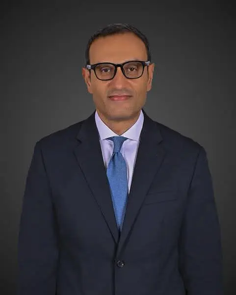 تعرف على مسيرة محمد أحمد إبراهيم بعد تعيينه رئيسًا للهيئة الاقتصادية للمثلث الذهبي