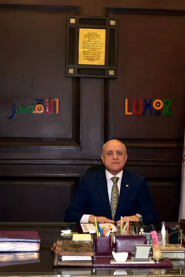 بالأسماء.. محافظ الأقصر يصدر قرارات جديدة لدعم القيادات الشابة وتسريع العمل