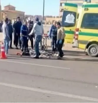 مصرع شاب وإصابة آخر في تصادم دراجة بخارية وسيارة بالدقهلية