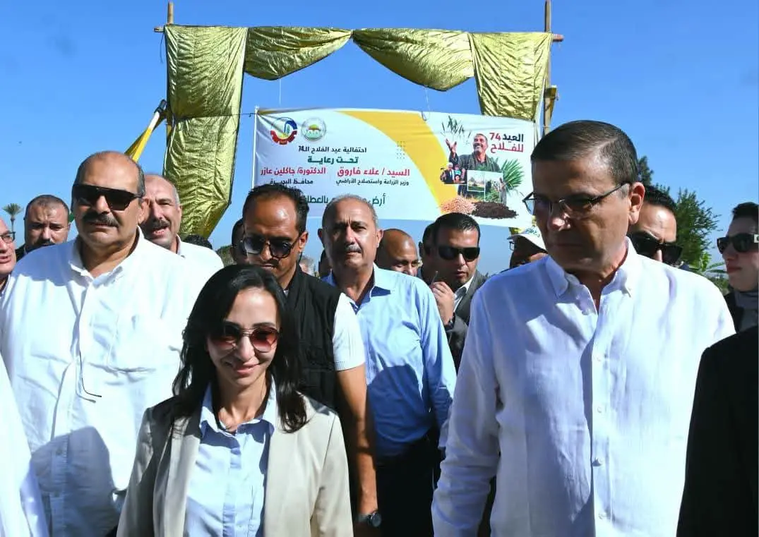 وزير الزراعة ومحافظ البحيرة يتفقدان الحقول الإرشادية ومجمع الخدمات بأبو المطامير