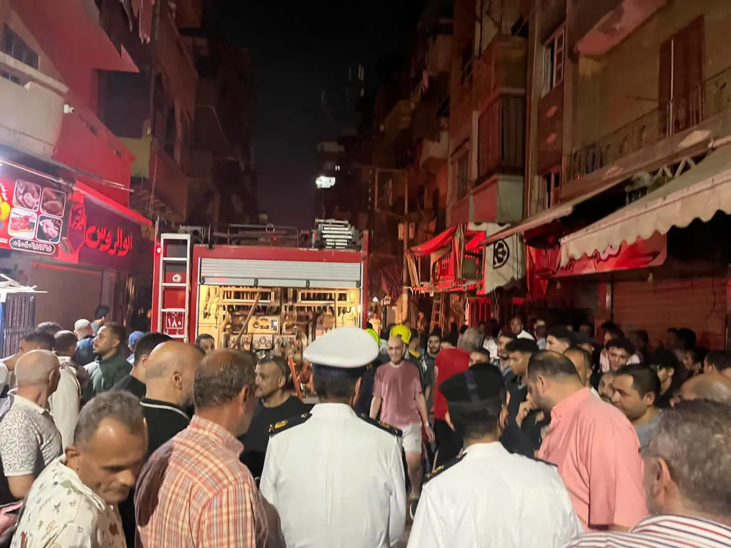 السيطرة على حريق  نشب بأحد أبراج الحمام بسوق كفر البدماص بالدقهلية دون إصابات بشرية - fb img 1791487616631