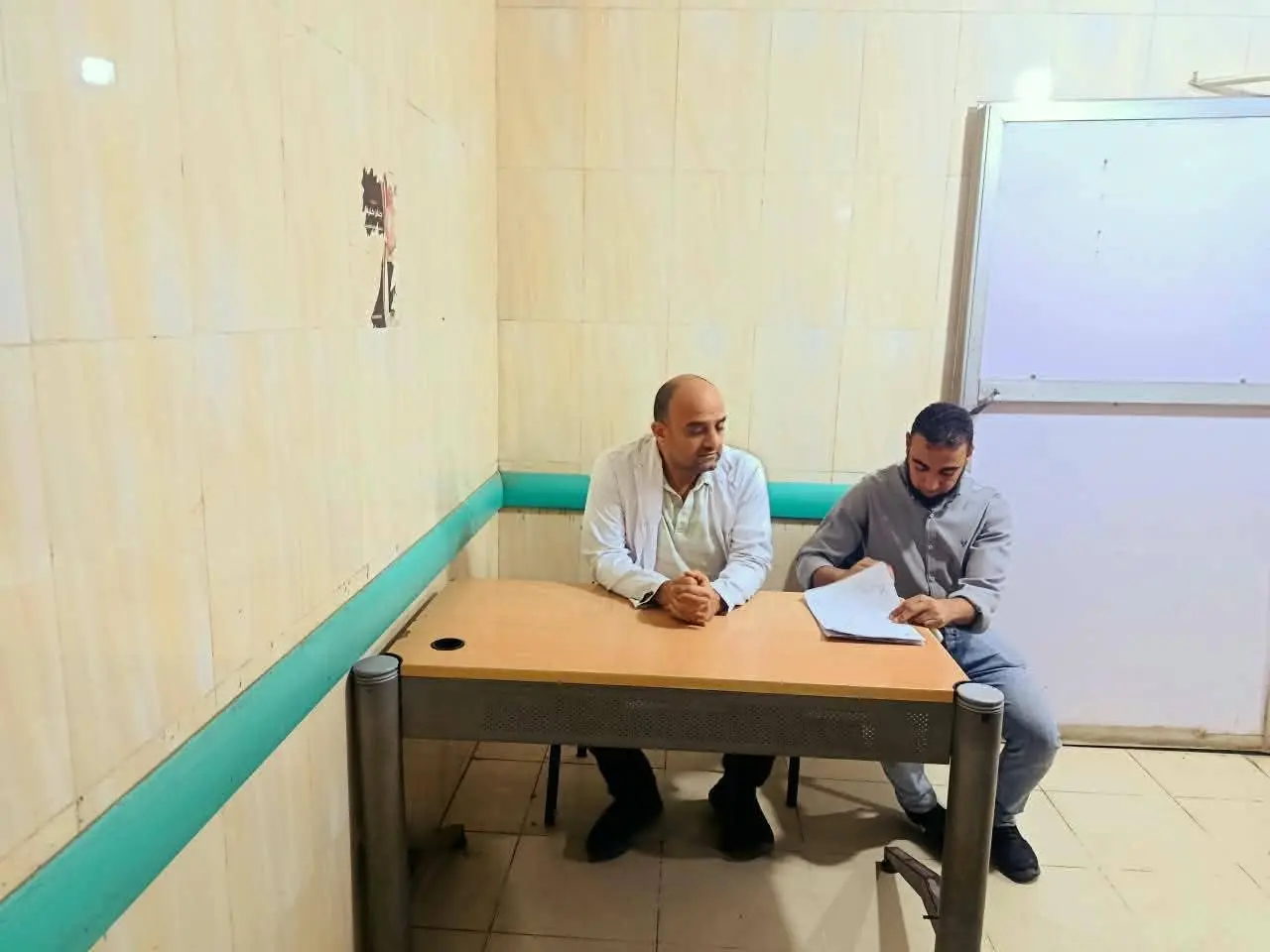 وداعًا للمكاتب المغلقة؟.. مديرو مستشفيات البحيرة يتابعون العمل من قلب الإستقبال - fb img 1792413872899