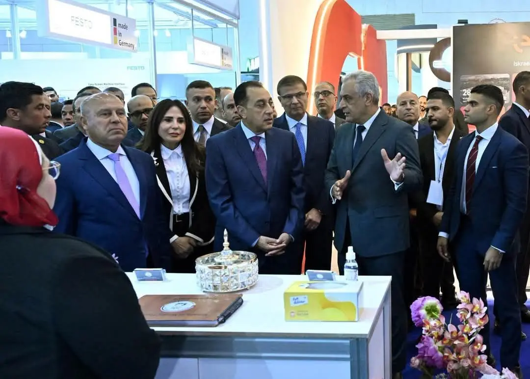مدبولي يتفقد أجنحة الشركات بمعرض تكنولوجيا المياه 2026 ويطلع على أحدث التقنيات
