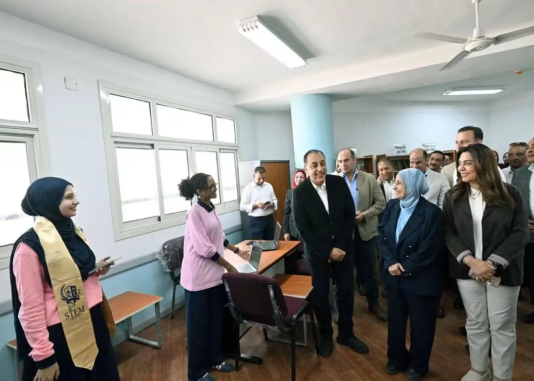 مدبولي يفتتح مدرسة المتفوقين STEM بالسويس ويؤكد التوسع في إنشائها
