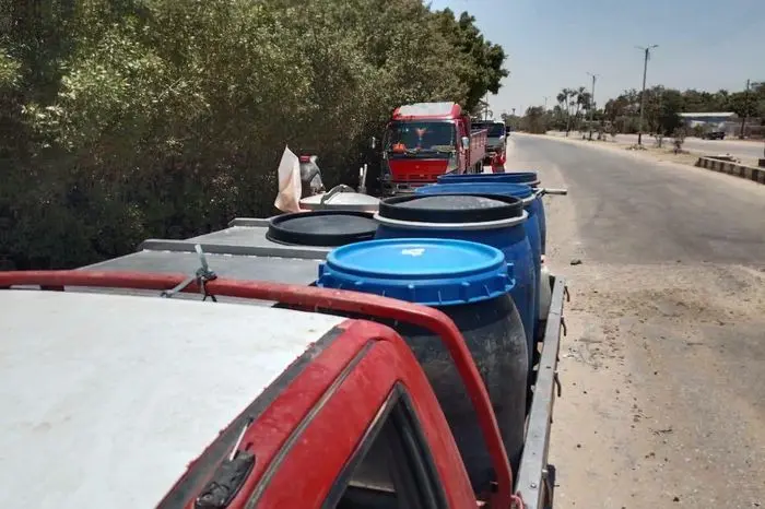 ضبط 2 طن ألبان فاسدة و6804 عبوات جبن منتهية الصلاحية خلال حملات رقابية بالمنيا