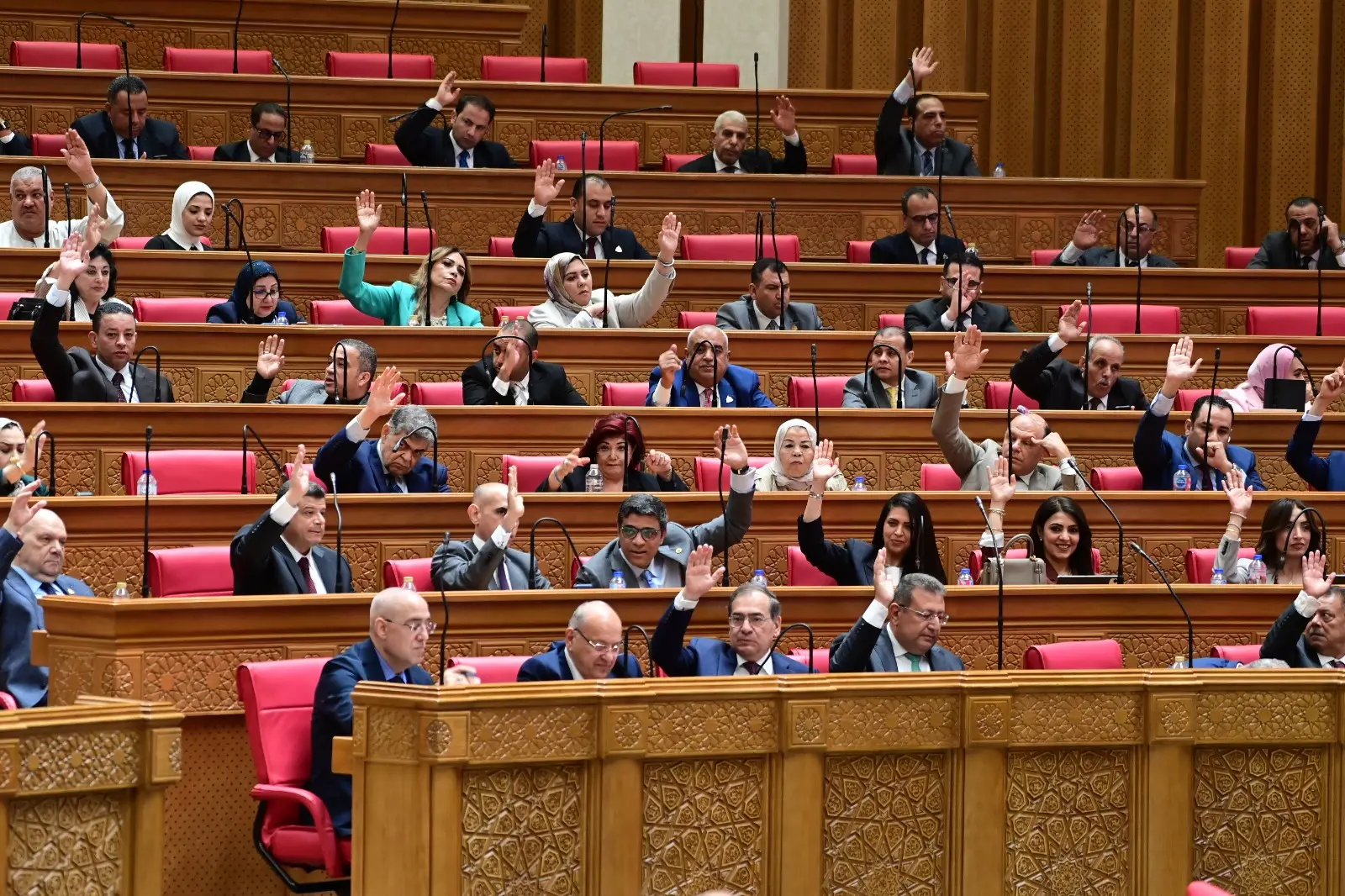 لجذب الاستثمار وتحفيز المستثمرين..  رئيس برلمانية حماة الوطن يتقدم بتعديل مادتين لجهاز مستقبل مصر