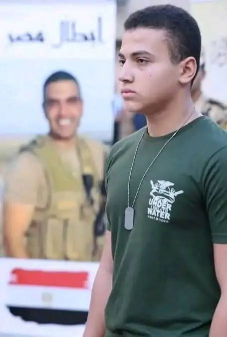 "اللي خلف ما ماتش".. نجل الشهيد أحمد المنسي يقترب من تحقيق حلم والده