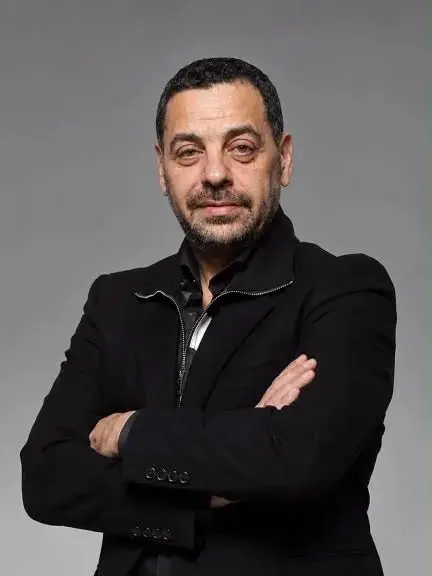 طارق العريان يكشف مفاجأة عن أحمد سعد في السينما.. وانضمام أحمد السقا لـ«ولاد رزق 4»