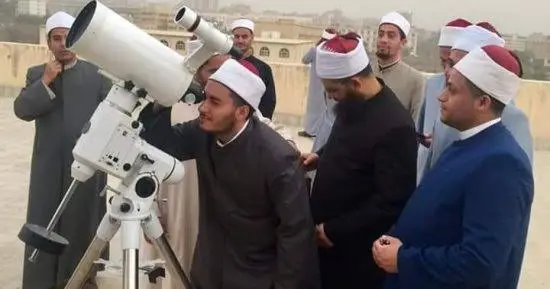 العيد الأربعاء ولا الخميس.. الإفتاء تستطلع هلال ذي الحجة وتحدد موعد وقفة عرفات