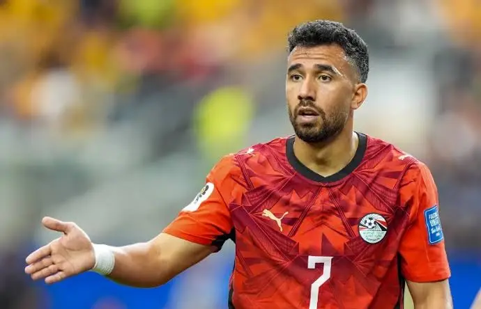 تريزيجيه يقترب من العودة لمنتخب مصر بمعسكر نوفمبر