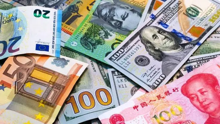 أسعار العملات اليوم الجمعة 5 يونيو 2026: استقرار الدولار يسيطر على تعاملات الجنيه المصري