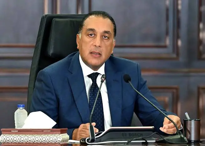 رئيس الوزراء يعلن تفاصيل حزمة الحماية الاجتماعية الجديدة وزيادة المرتبات غدًا