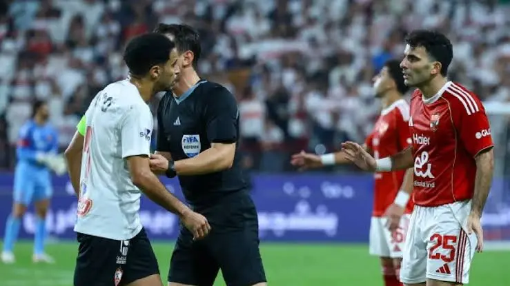 الأهلي يُطالب بخصم تكاليف حكام مباراة القمة من مستحقاته باتحاد الكرة