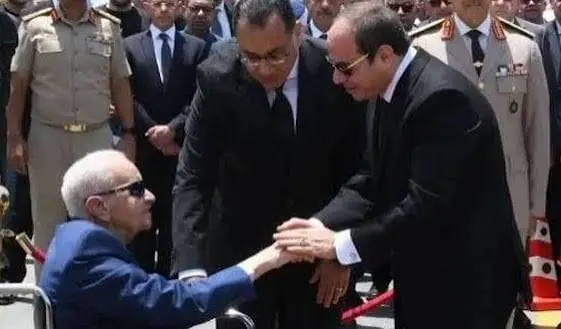 بطل أكتوبر وزميل "المشير".. من هو والد مصطفى مدبولي الذي غيبه الموت اليوم؟