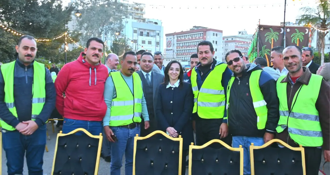 محافظ البحيرة تشارك 1000 عامل نظافة حفل الإفطار الجماعي - img 20260222 wa0134