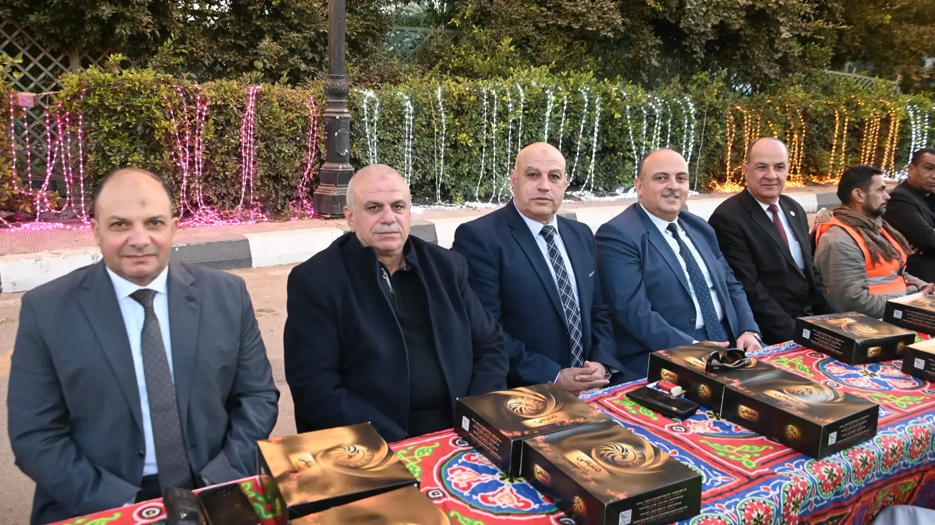 محافظ البحيرة تشارك 1000 عامل نظافة حفل الإفطار الجماعي - img 20260222 wa0168