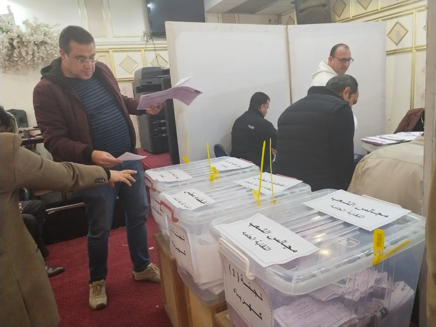 إقبال كبير على لجان الإقتراع بإنتخابات التجديد النصفي لنقابة المهندسين بالبحيرة