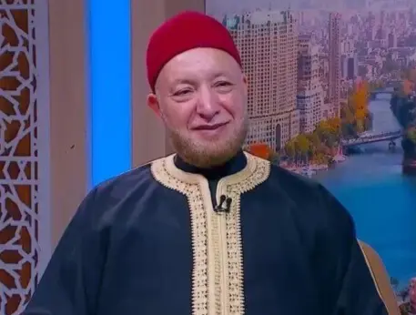 عويضة عثمان يوضح حكم تارك الصلاة 25 عامًا