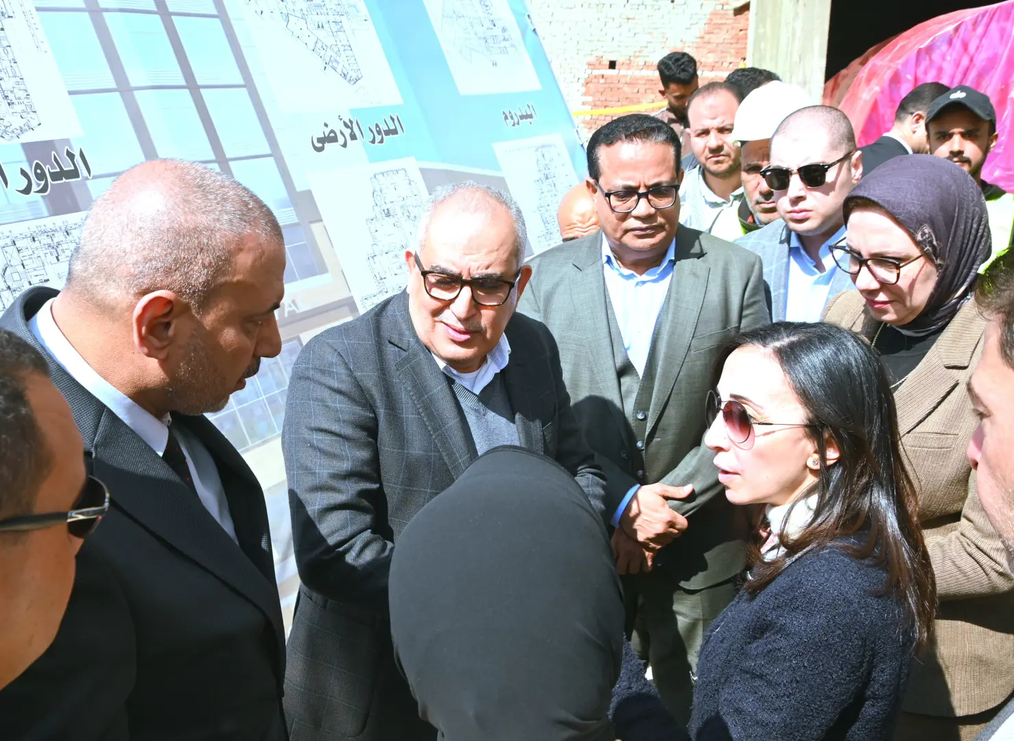 محافظ البحيرة ورئيس هيئة التأمين الصحي يتفقدان مشروع إنشاء وتطوير مستشفى مبرة كفر الدوار - img 20260303 wa0093 1
