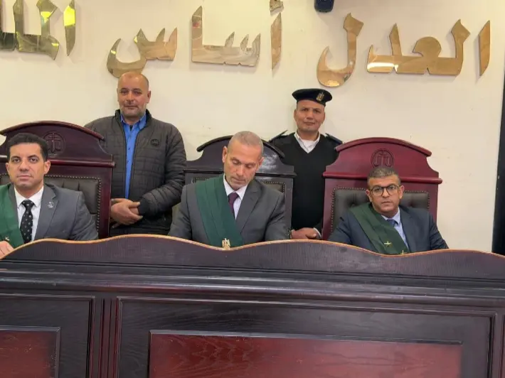 القضاء ينتصر لـ "عامل اليومية"..  ويبرئه من تهمة إختلاس مستلزمات القلب المفتوح بـ "تعليمي دمنهور".