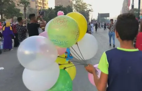 البحوث الفلكية تحدد موعد أول أيام عيد الفطر في مصر