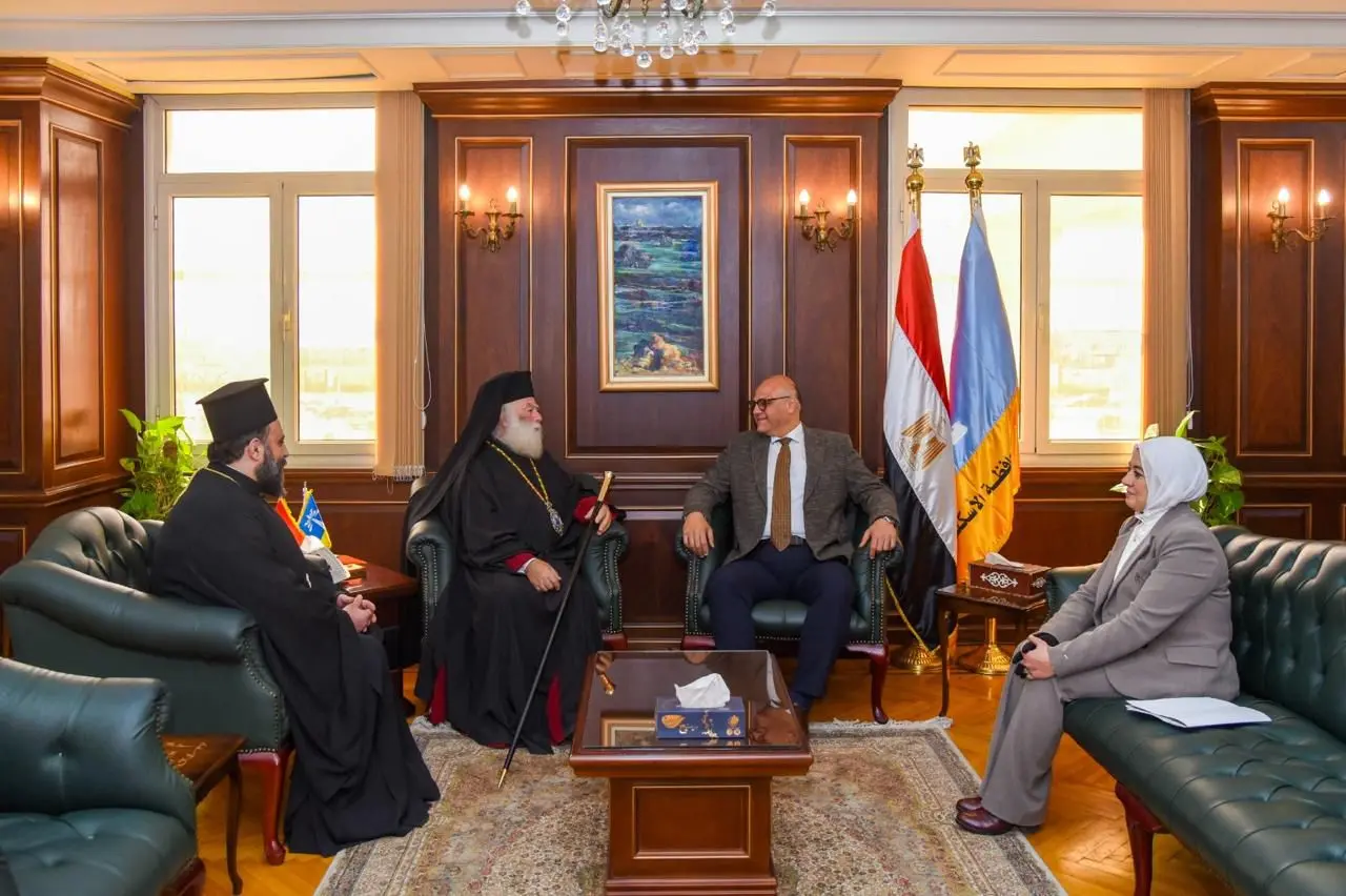 محافظ الإسكندرية: نعتز بالدور الإنساني لبطريركية الروم الأرثوذكس في ترسيخ قيم المحبة والسلام