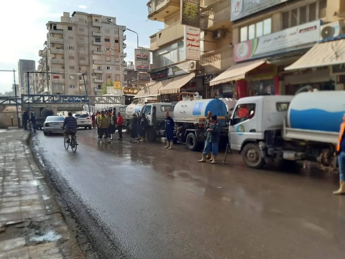 مياه البحيرة تعلن رفع حالة الطوارئ القصوى وإنتشار المعدات لمواجهة التقلبات الجوية