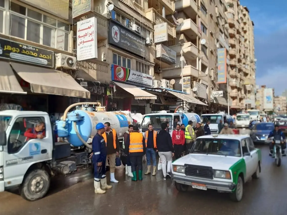 مياه البحيرة تعلن رفع حالة الطوارئ القصوى وإنتشار المعدات لمواجهة التقلبات الجوية - img 20260314 wa0069