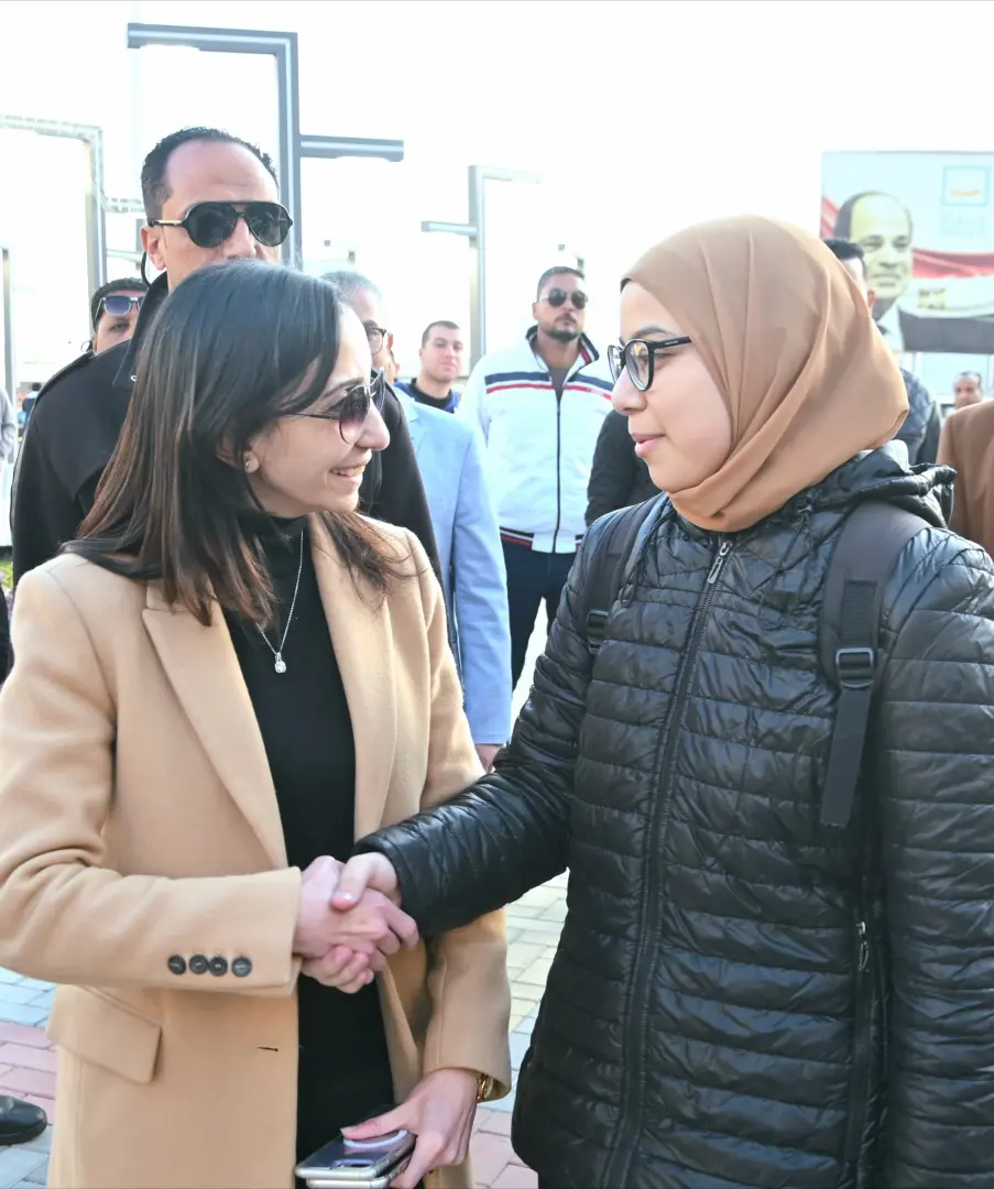 محافظ البحيرة تتابع اللمسات النهائية لأعمال تطوير ميدان المحطة بدمنهور - img 20260315 wa0101