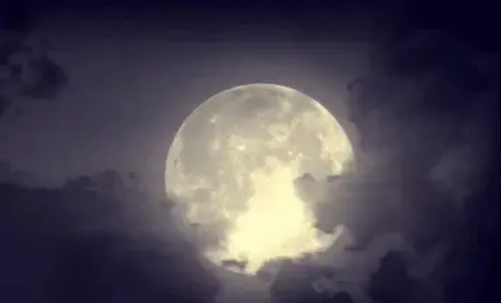 دعاء ليلة 27 رمضان..اللهم إنك عفو كريم تحب العفو فاعفُ عنا