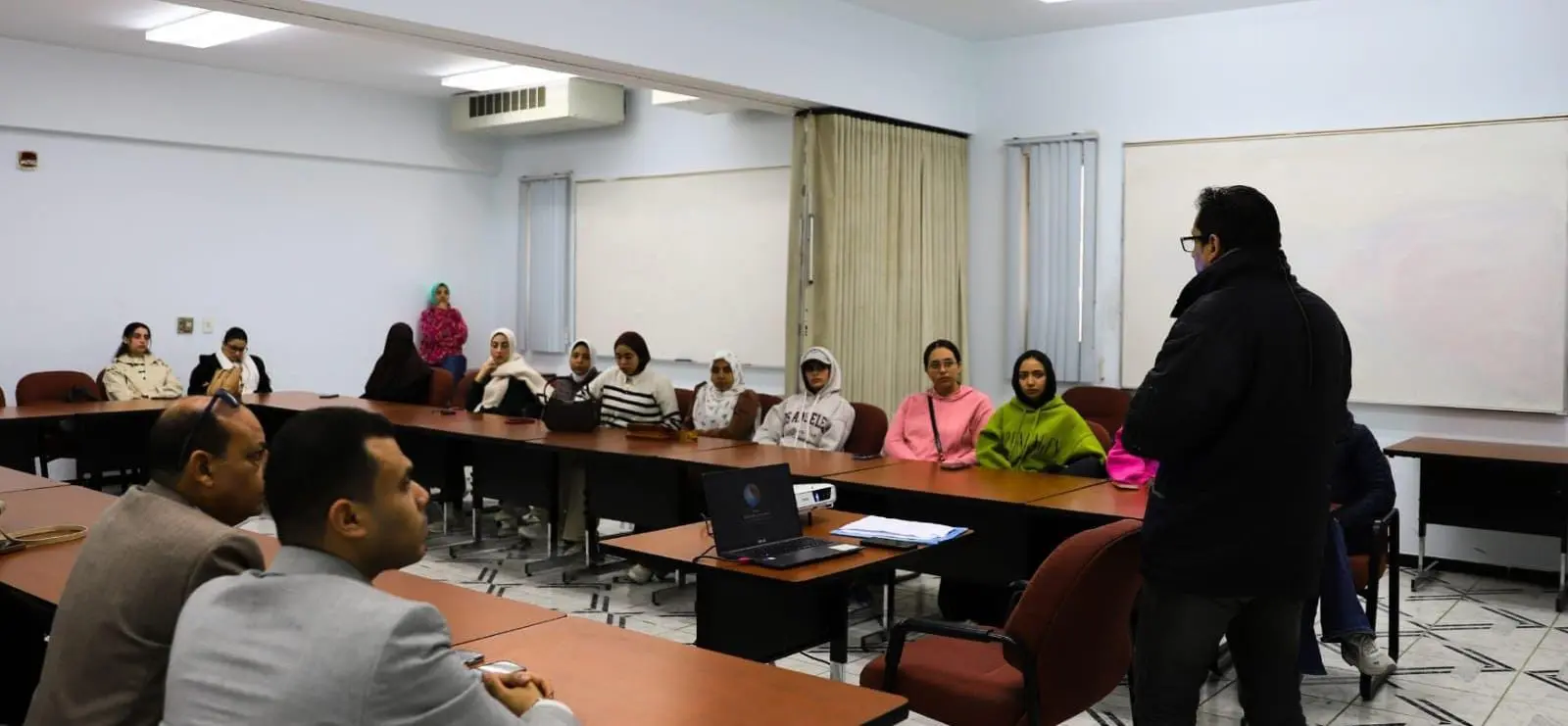 الصرف الصحي بالإسكندرية تستقبل طلاب إعلام جامعة الإسكندرية