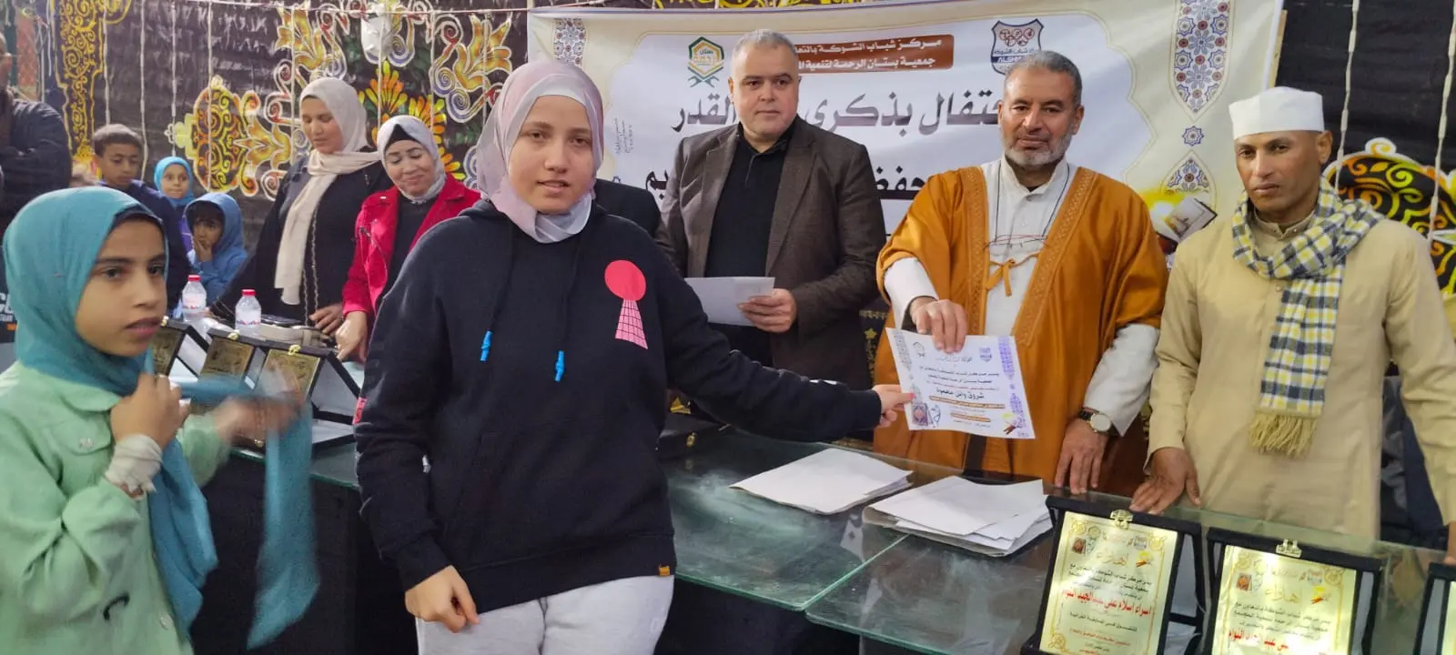 فى إحتفالية حاشدة..  تكريم 300 من حفظة القرآن بمركز شباب الشوكة بدمنهور - img 20260319 wa0098