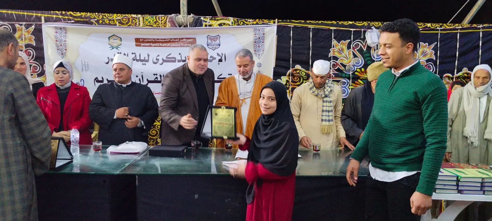 فى إحتفالية حاشدة..  تكريم 300 من حفظة القرآن بمركز شباب الشوكة بدمنهور - img 20260319 wa0101