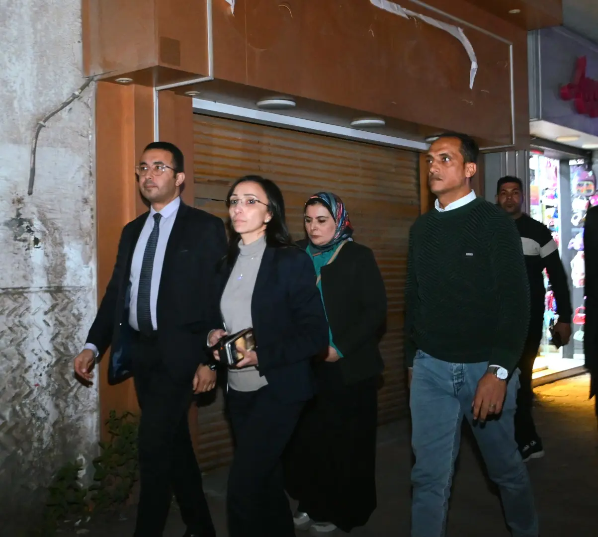 محافظ البحيرة تقود حملة بدمنهور لمتابعة غلق المحال وترشيد الكهرباء - img 20260329 wa0161