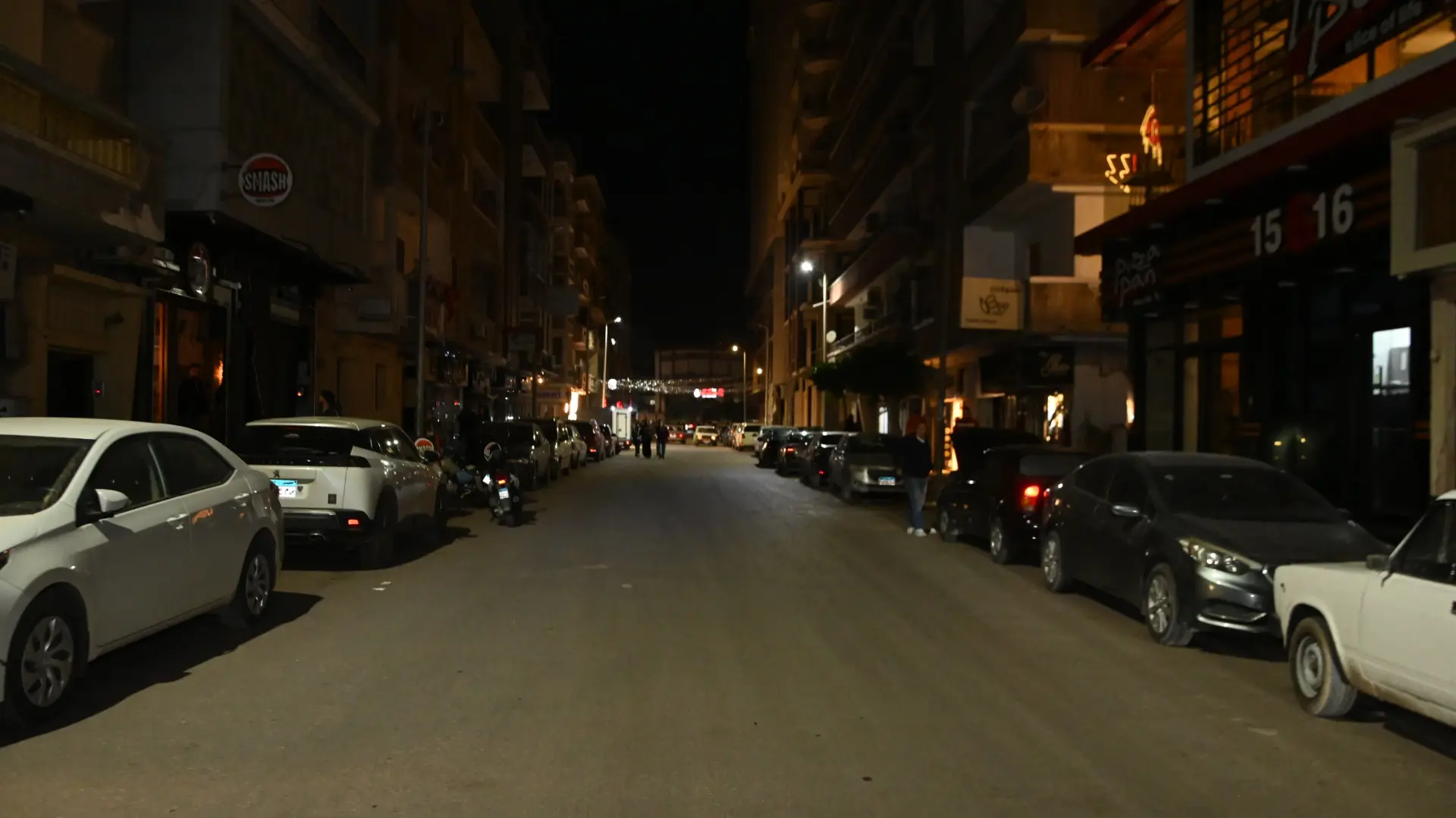 محافظ البحيرة تقود حملة بدمنهور لمتابعة غلق المحال وترشيد الكهرباء - img 20260329 wa0175